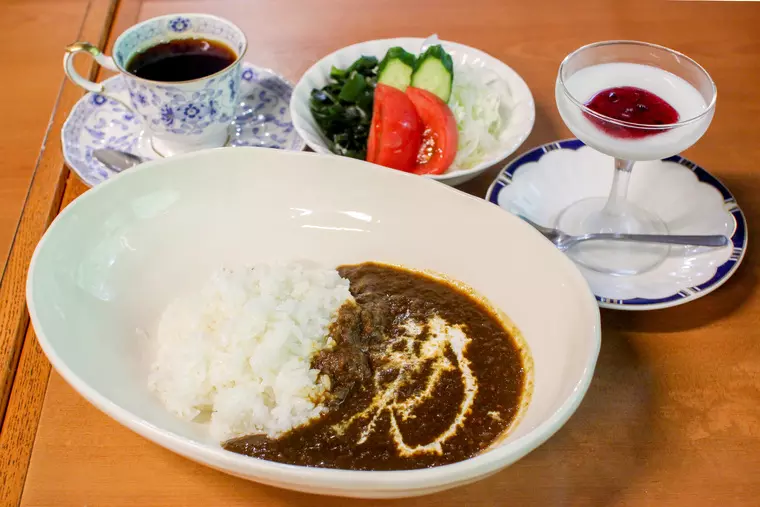 ▲「シャムロックセット(スパイスカレーライス)」1,100円(税込)
サラダ、スイーツ、ドリンク付き