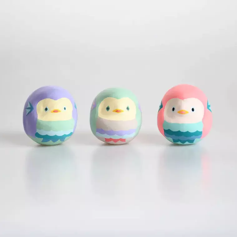 ミニアマビエだるま3個セット　3,000円(税込)
※ピンク・ブルー・グリーンのミニだるま3個セット、箱付き