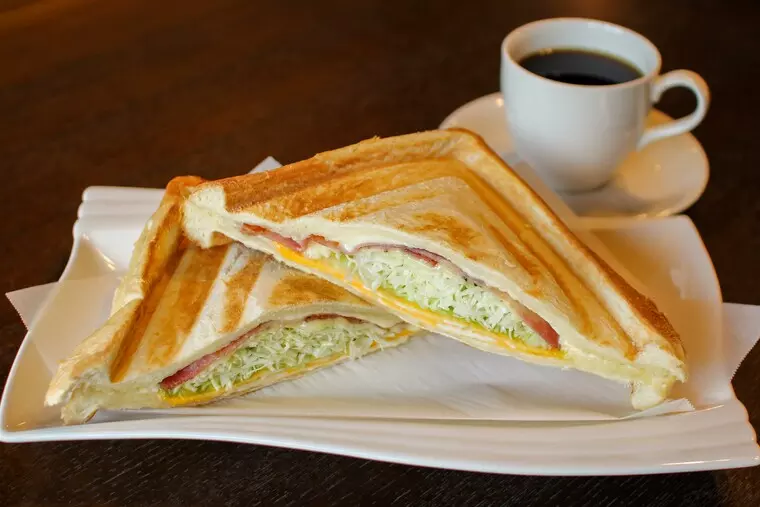 ▲「さとう珈琲 特大グリルサンド」980円(税込)
ブレンドコーヒー 470円(税込)