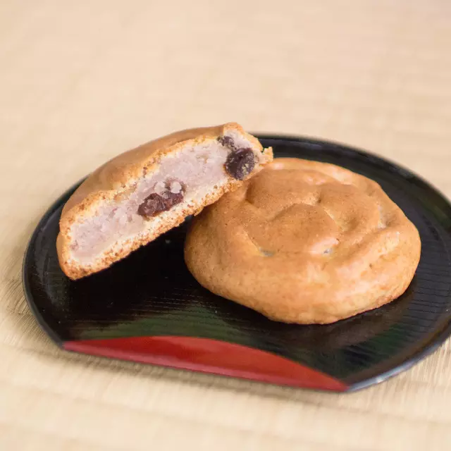 ▲「鴫山（しぎやま）」1個 180円(税込)